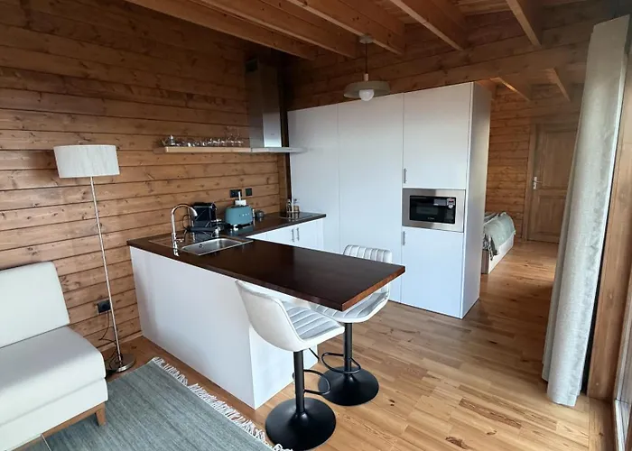 Sunset Eco Shelter 4 *