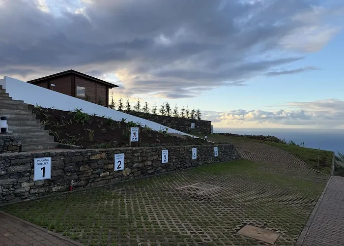 Sunset Eco Shelter 4 *